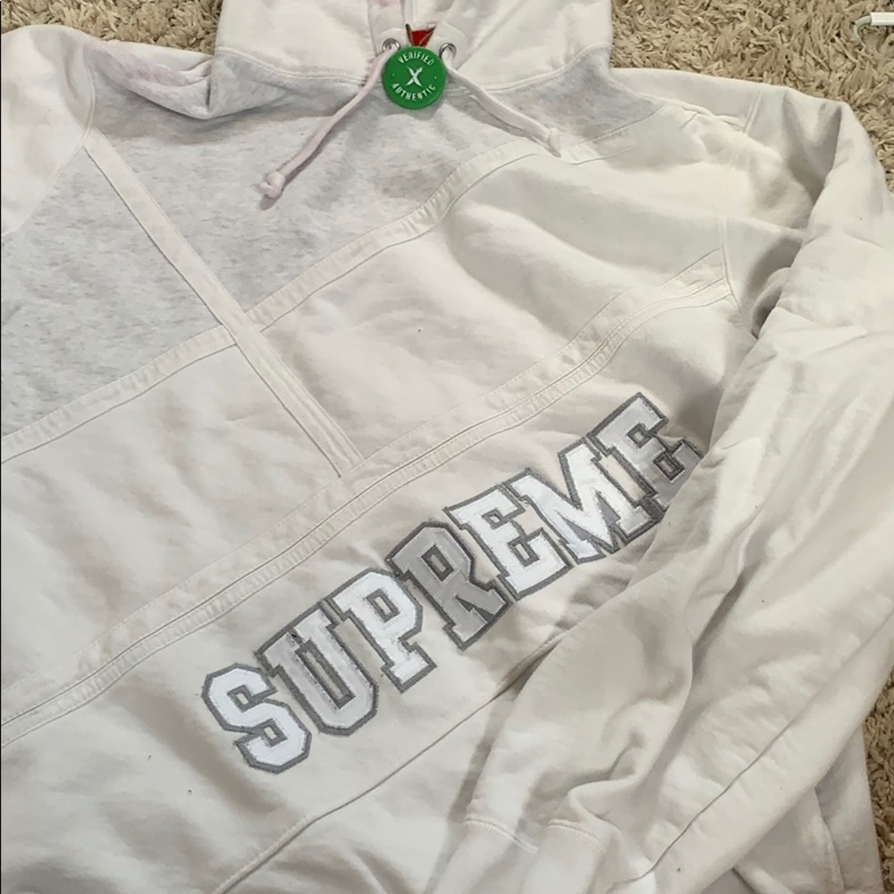 Supreme hoodie